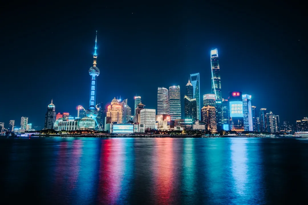 2025年产业园运营服务趋势分析：从基础物业到智慧配套升级