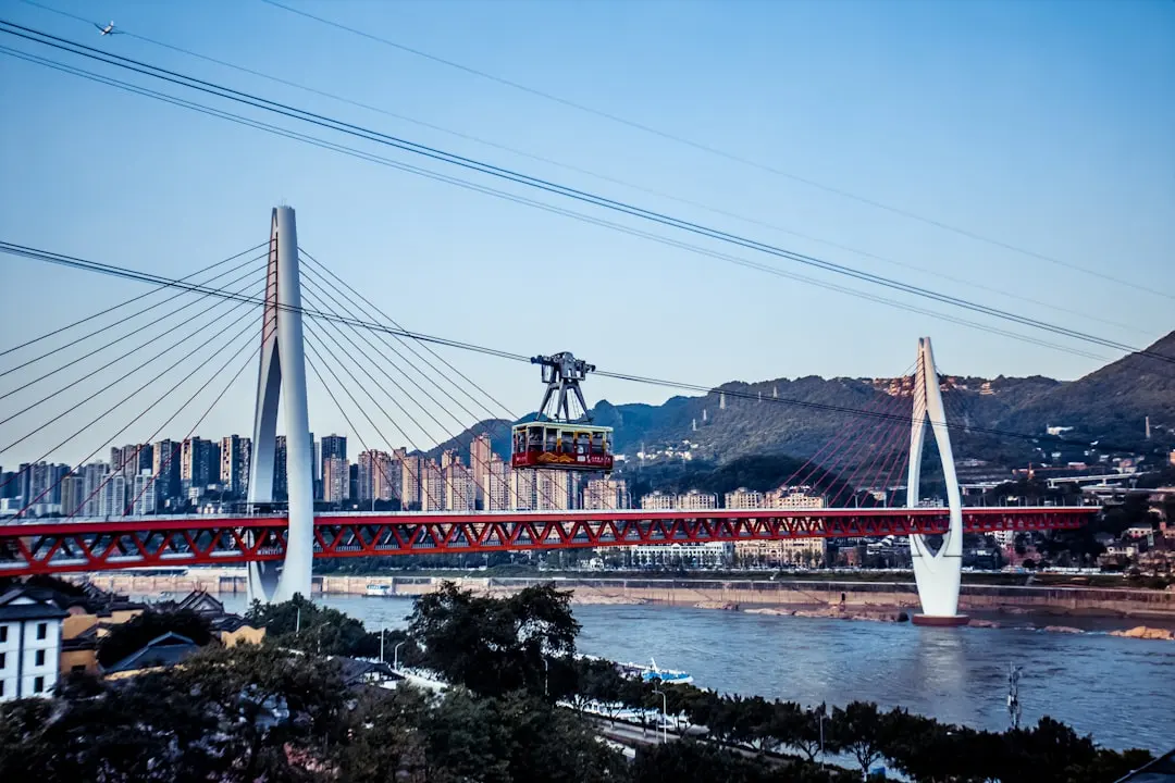 产业园区物业服务智能化升级路径及配套运营实践