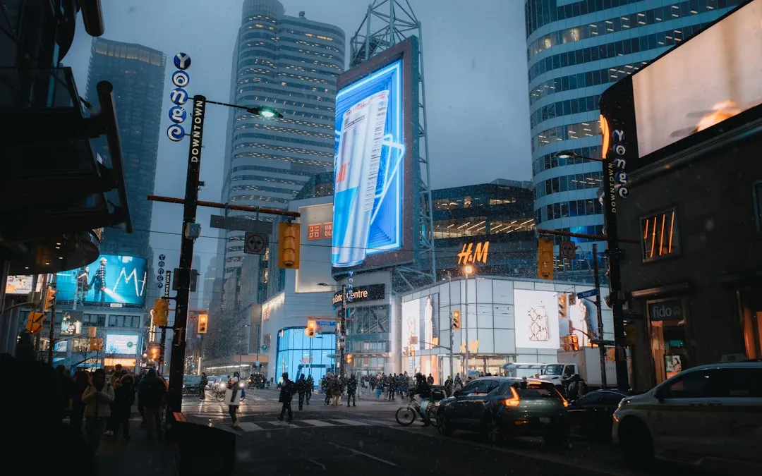产业园运营管理体系建设：从招商到物业的一体化服务实践封面图