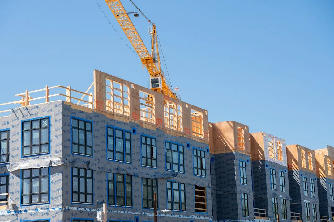 产业园区运营管理体系建设：上海李毓实业的招商管理与物业服务实践